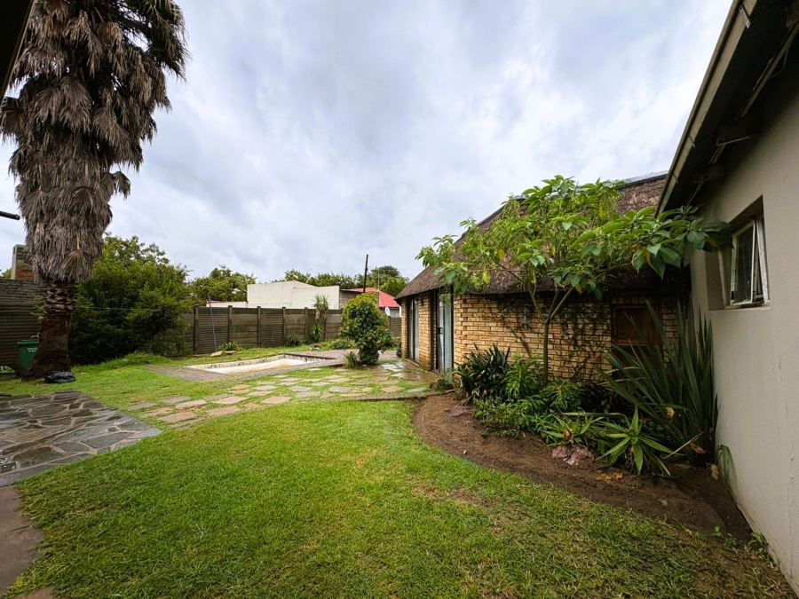 5 Bedroom Property for Sale in Sasolburg Ext 3 Free State